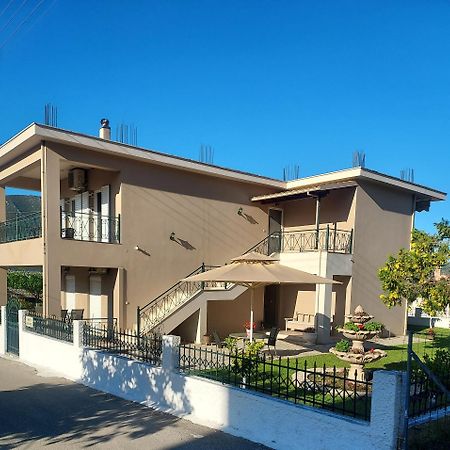 Διαμέρισμα Μεντησ Igoumenitsa Esterno foto