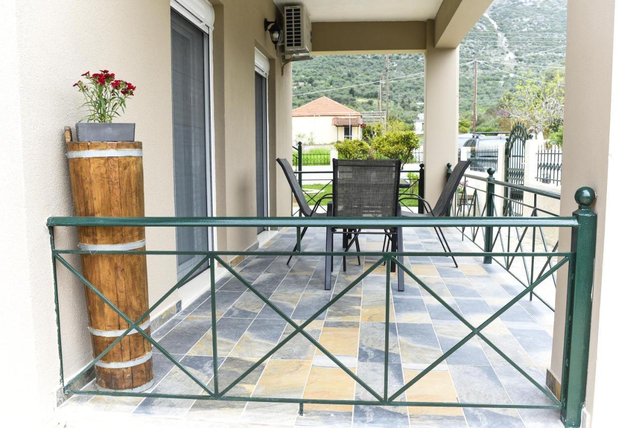 Διαμέρισμα Μεντησ Igoumenitsa Esterno foto